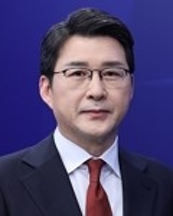 신동욱