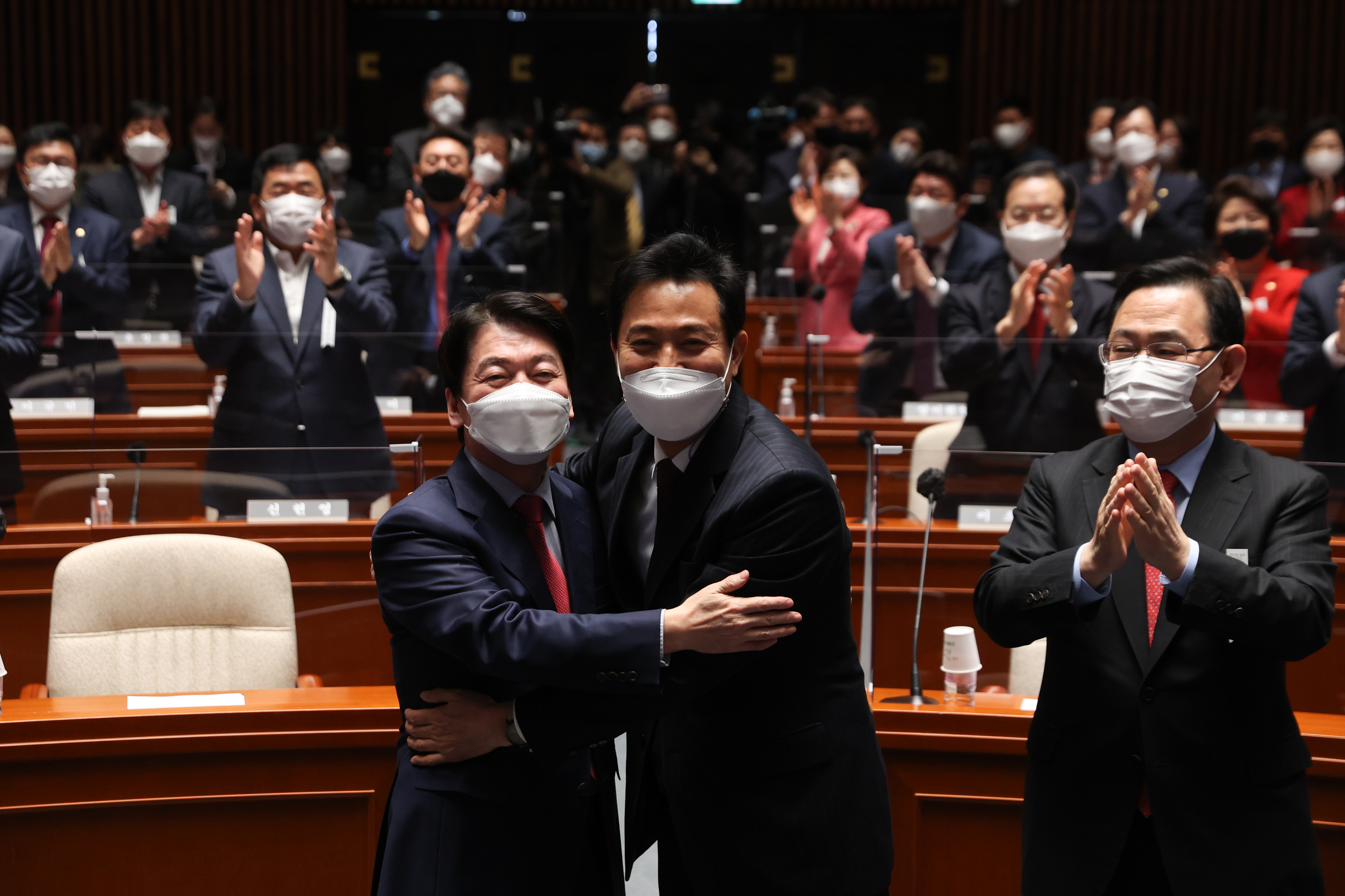 11:00 국민의힘 의원총회(국회 본청 예결위회의장)